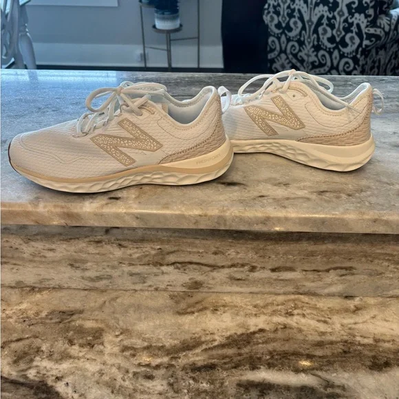 New Balance White and Beige Athletic Shoes - Picture 2 of 7